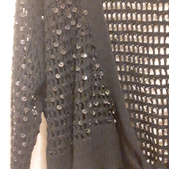 ❤Cutest Sweater Ever!❤ - Picture 6 of 9